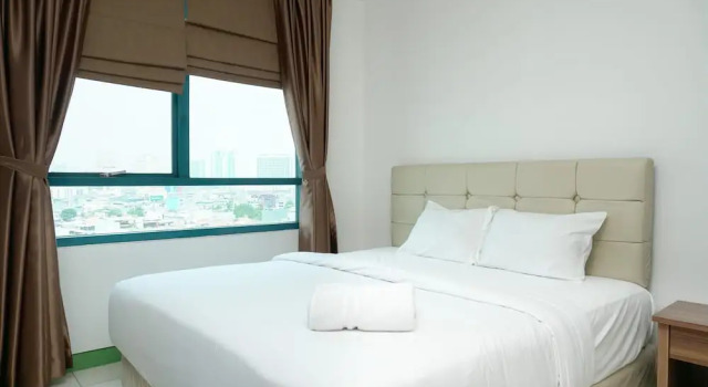 Spacious And Convenient 3br at Pangeran Jayakarta Apartment, Забронировать Апартаменты/квартира Отели Джакарты с бассейном, рядом с Glodok Market, Бассейн