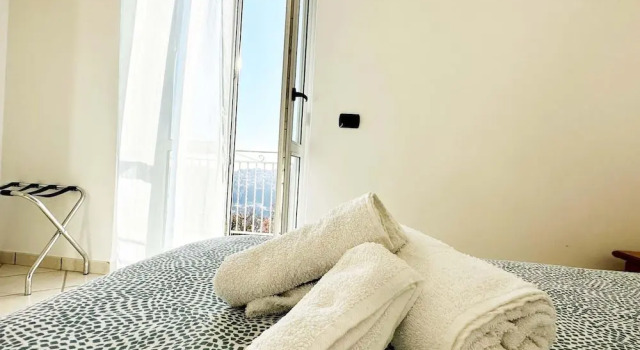 Lovely 6-bed Apartment on the Amalfi Coast, Забронировать Апартаменты/квартира Отели Амальфи с парковкой, рядом с Amalfi Bus Station, Парковка