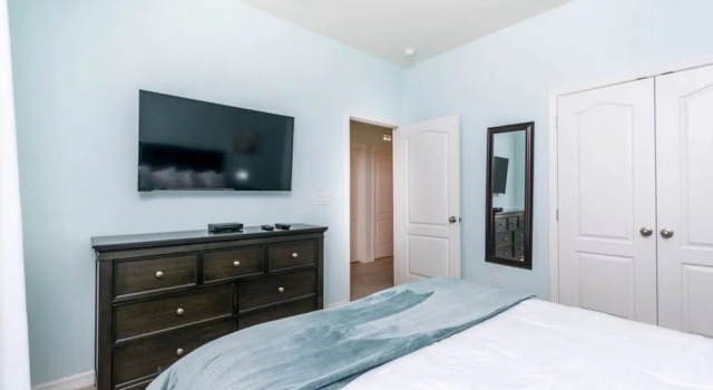 Solterra - 4671 Terrasonesta Drive, Забронировать Апартаменты/квартира Отели Давенпорт с парковкой, Парковка