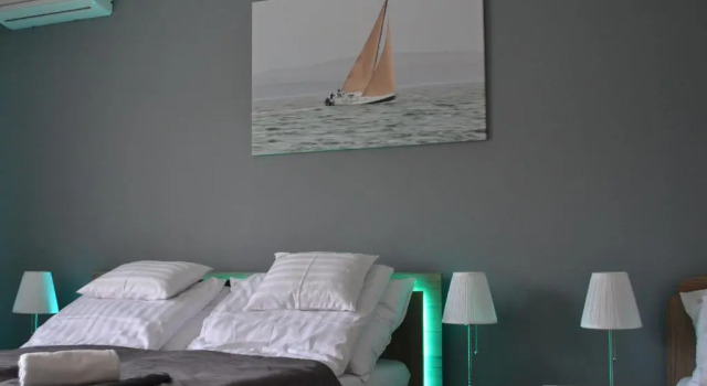 Трёхместный номер Standard Főnix Design Rooms