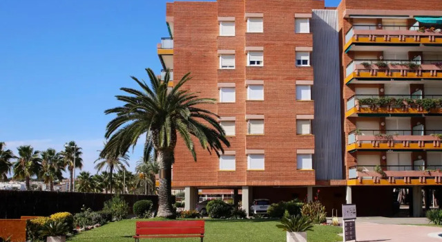 At103 Pins I, Varaa Hotelli Hotellit Tarragonès uima-altaalla, Uima-allas