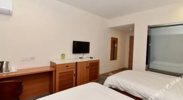 Siweite Movie Hotel (Tai'an Temple), Забронировать Отель Тайан 