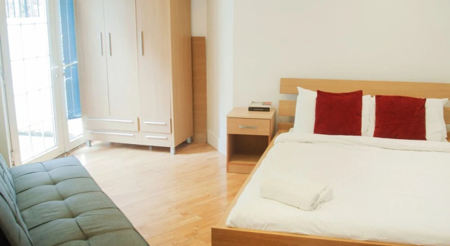 Great London 2 Bed Apartment, Забронировать Апартаменты/квартира Камден Лондон, рядом с Музей сирот