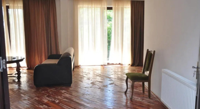 Golden House, Book Hotel Kobuleti 