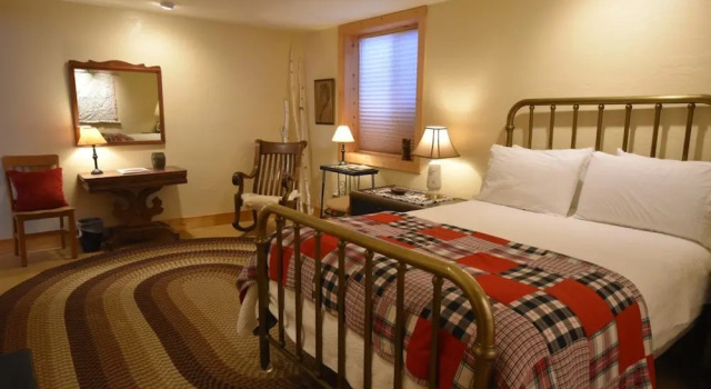 Glacier Park 3 Bedroom Cabin, Buchen Sie Hotel Coram Montana
