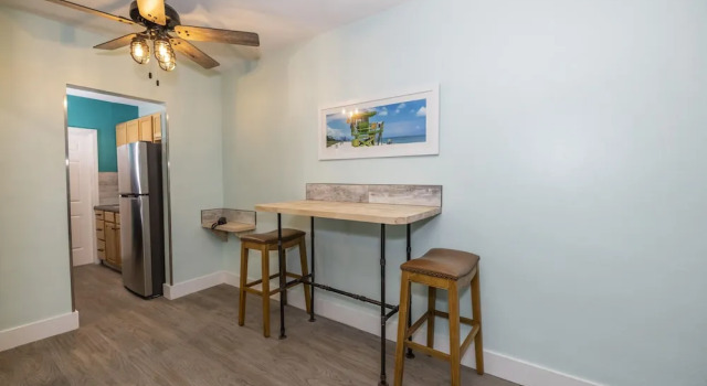 Полулюкс Suites on South Beach