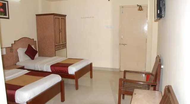 Номер Deluxe Hotel Bhavani Lodge