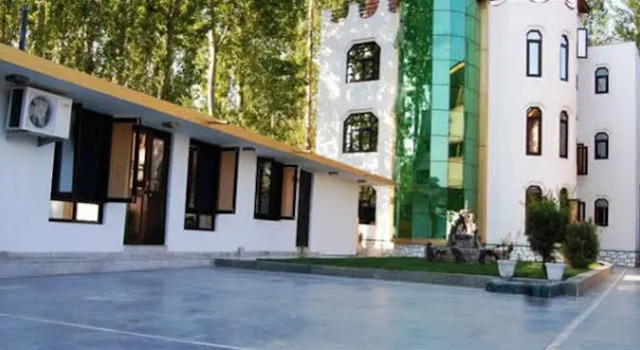 Hotel Landmark, Забронировать Отель Сринагар Jammu & Kashmir Ski