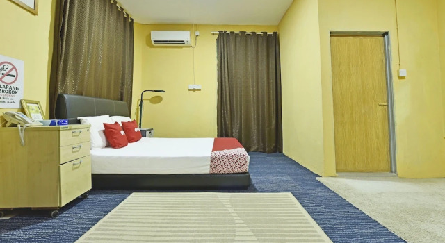 Люкс Deluxe OYO 90535 Wakaf Bharu Inn