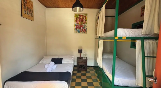 Четырёхместный номер Standard Viajero Hostel Cali & Salsa School