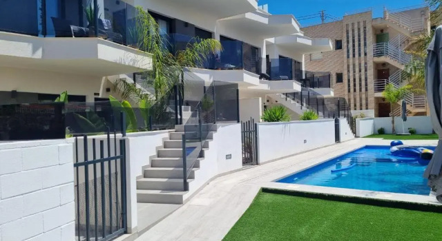 Апартаменты Luxe nieuwbouw appartement op 50m van de zee