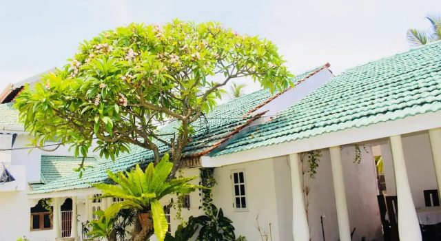 Villa Sri Beach
