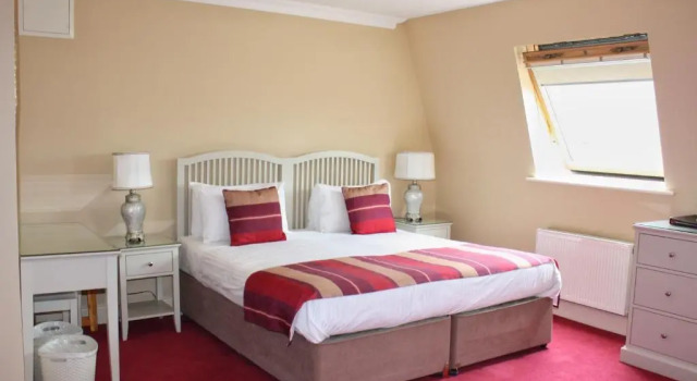 Четырёхместный номер Standard The Moorings Hotel & Seafood Restaurant