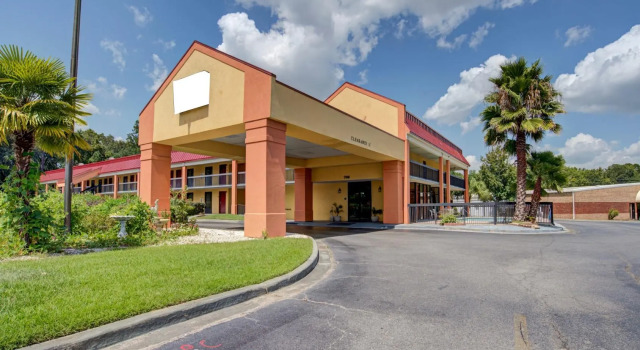 Standard Zimmer Suburban Studios Hinesville - Fort Stewart Area