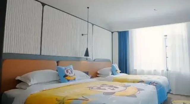 Семейный тент с видом на город Dolanda S Hotel (South Lake Square Branch)