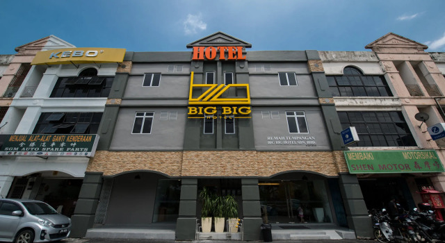 OYO 89355 Big Big Hotel, Varaa Hotelli Hotellit Johor pysäköinnillä, Pysäköinti