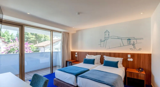 Двухместный номер Standard с балконом Sea Porto Hotel