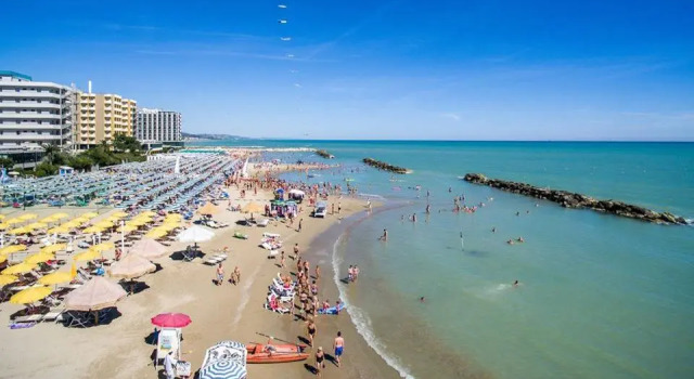 Stella Marina, Varaa Hotelli Montesilvano Rooma