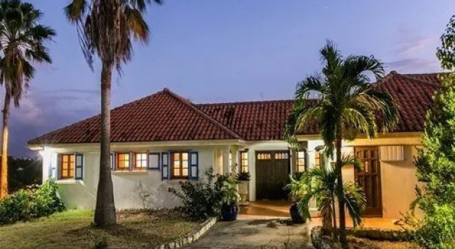 Villa Vue Cristal, Забронировать Вилла Ле-Тер-Бас Сен-Мартен