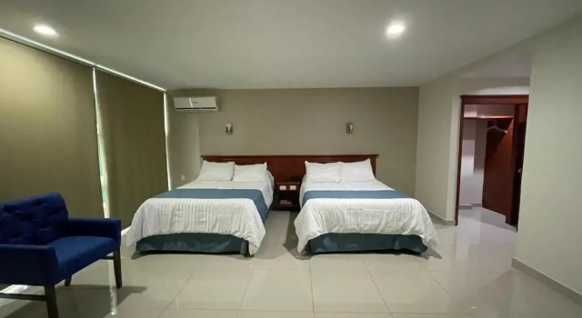 Четырёхместный номер Standard Hotel Latino