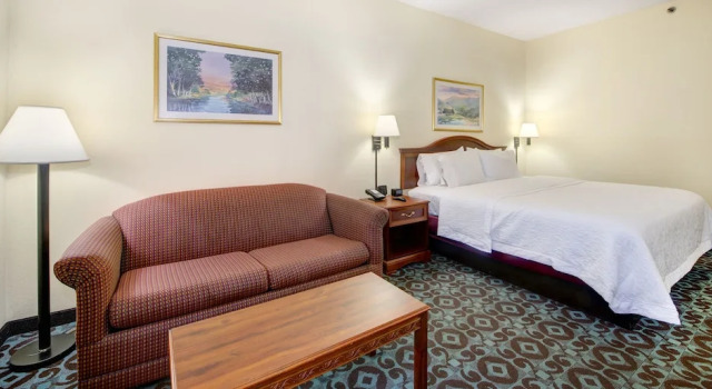 Hampton Inn