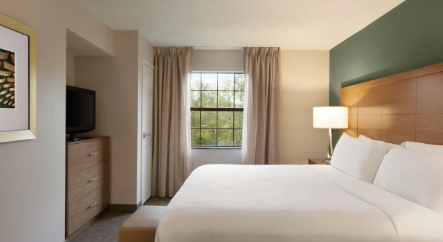 Люкс Staybridge Suites Tampa East- Brandon by IHG