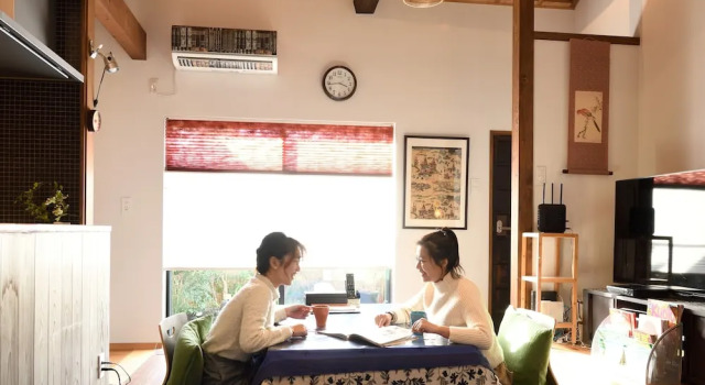 Коттедж 西陣之郷 NISHIJIN NO SATO "Kyotos Best, 77 installations! 100yrs Off Grid Amazing Smart Townhouse"