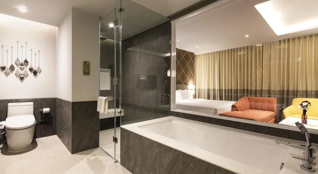 Двухместный люкс Deluxe с видом на город Mercure Bangkok Sukhumvit 24