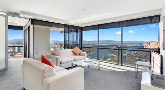Апартаменты с 2 комнатами с видом на реку Circle on Cavil Holidays Gold Coast
