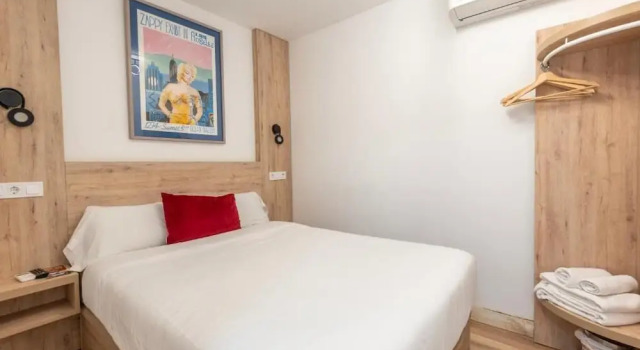 City Center Apartments Sol, Забронировать Апартаменты/квартира Мадрид Провинция Мадрид, рядом с Церковь Св. Иосифа