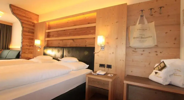 Полулюкс Hotel Dolasilla
