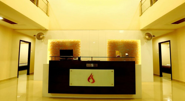 Rentostay Hotel Rooms, Забронировать Отель Отели штата Тамилнада 3 звезды, 3*
