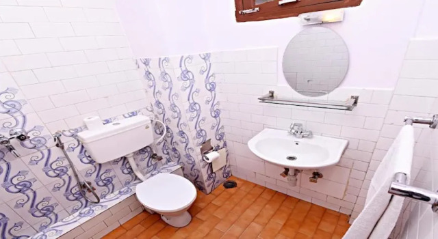 Трёхместный номер Standard MeroStay 175 Hotel Sure