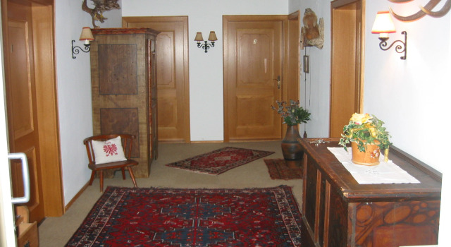 Kassnerhof Pension (Mayrhofen), Забронировать Отель Майрхофен Майрхофен - Хиппах, рядом с Гондольный подъемник Ахорнбан