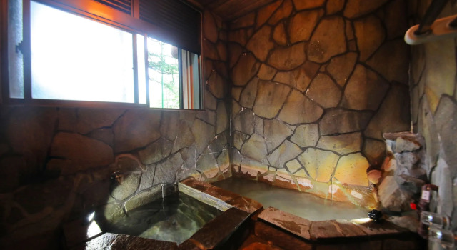 Sakura Sakura Hot Springs