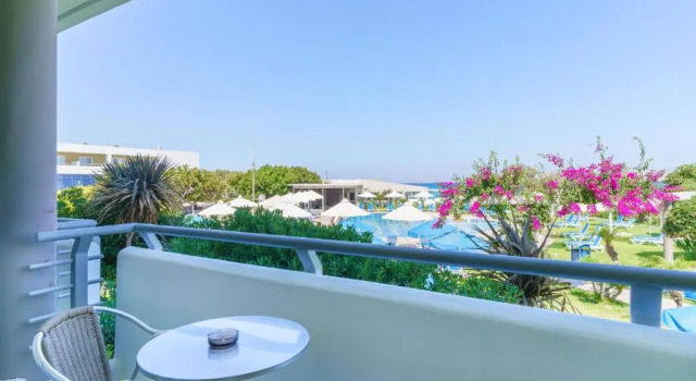 Camera doppia Standard con parziale vista mare Kos Palace