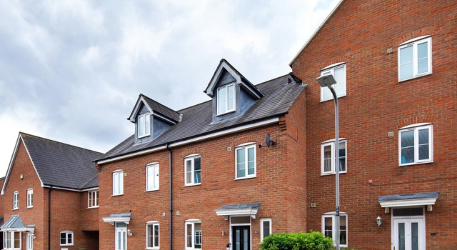Brightleap Apartments - Hopton House, Rezervați Apartament Milton Keynes 