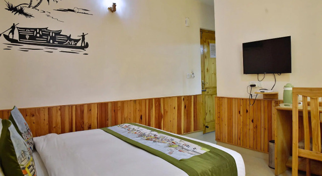 OYO Flagship 4637 Hotel K Square, Забронировать Отель Отели Модел-Таун 3 звезды, 3*