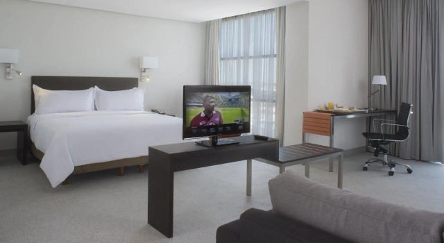 Полулюкс Fiesta Inn Monterrey Fundidora