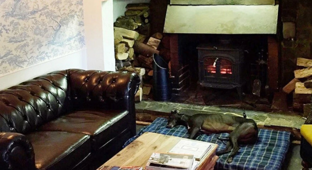 The Blacksmiths Arms, Забронировать Отель «постель и завтрак» Куксбридж South Downs