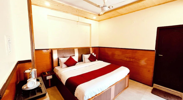 Номер Standard Hotel Amit - 5 Mins Drive to Airport