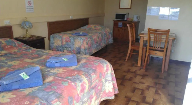 Goolgowi Highway Motel, Забронировать Мотель Гулгови Riverina