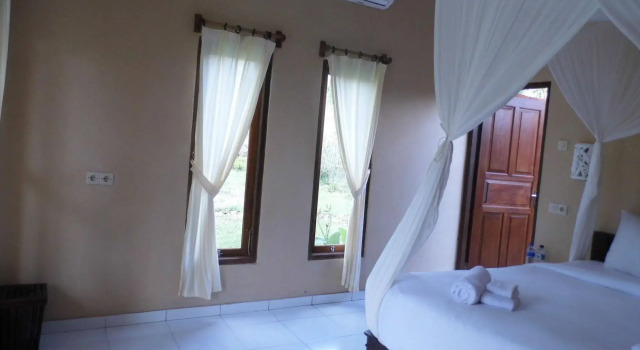 White Sandy Beach Menjangan, Reservar Hotel Pejarakan Indonésia