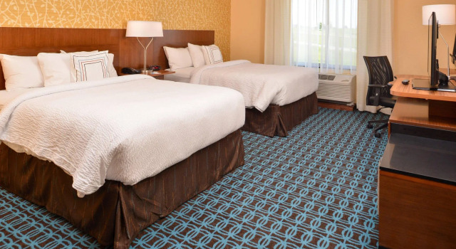 Четырёхместный номер Standard Fairfield Inn & Suites by Marriott St. Joseph