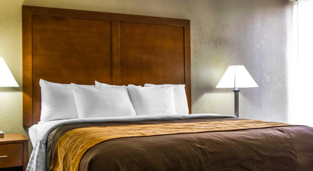 Двухместный Studio Suite AmericInn by Wyndham Memphis East