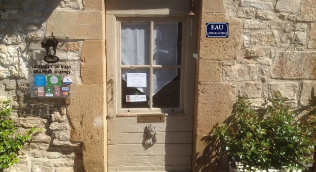 Chambres d'Hôtes Le Secret du Chat, Rezerwuj Hotel Cordes-sur-Ciel Tarn