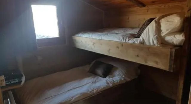 Notre Reve Apartment, Prenota Appartamento Hotel a Rodano-Alpi con parcheggio, Parcheggio