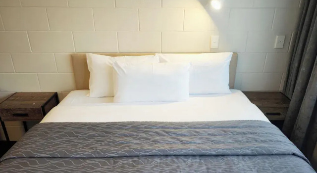 Студия Deluxe Continental Motel