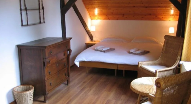 Lidmiluv Mlýn, Reserva ahora Hotel Sádek 