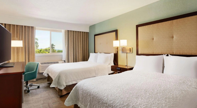 Четырёхместный номер Standard Hampton Inn Clackamas